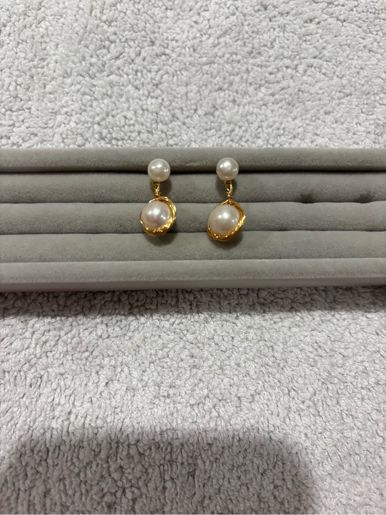 Jewelry - Classic Gold and White Pearl Drop Earrings - Elegant Women's Jewelry